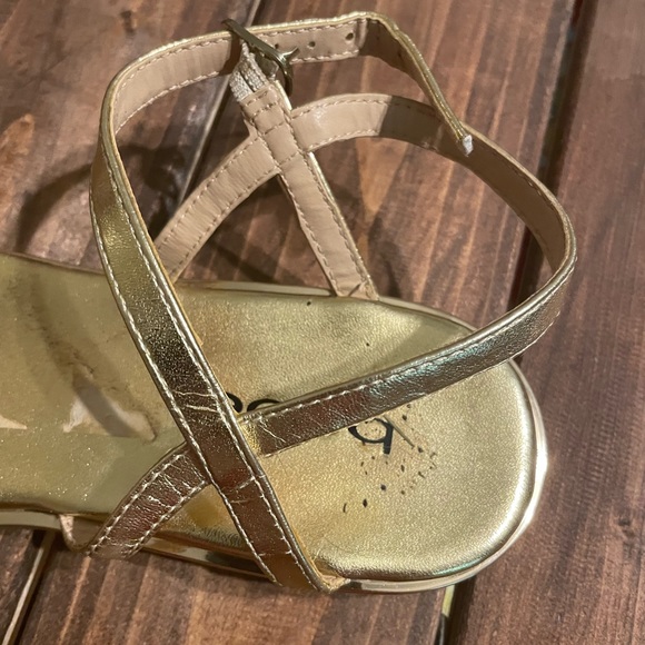Gold Bebe sandals | size 7 / 7 1/2 | - Picture 8 of 8